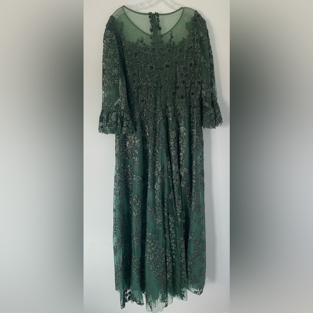 Mac Duggal Green High Neck Flutter Sleeve Embroidered A Line Evening Gown - Picture 6 of 7